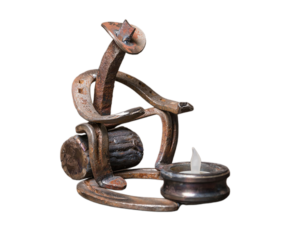 Nuotiolla, kynttilänjalka